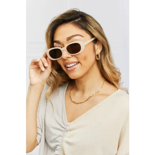 Tortoiseshell Oval Rim Sunglasses