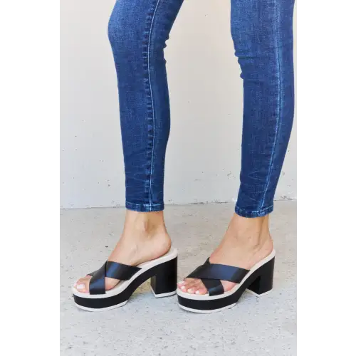 Cherish Contrast Platform Sandals for Stylish Summer Moments
