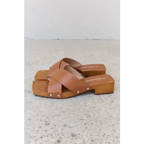 Step Criss Cross Wooden Clog Mules Redefine Summer Style