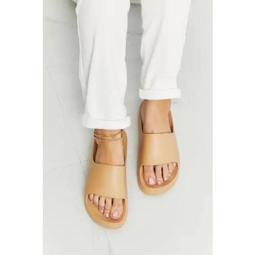 Summer Feels Platform Slides Elevate Your Sunny Style