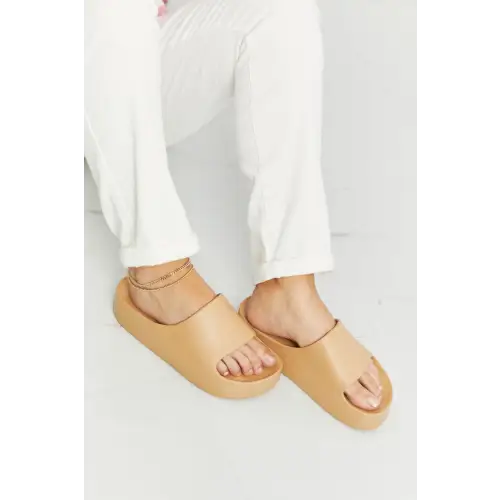 Summer Feels Platform Slides Elevate Your Sunny Style